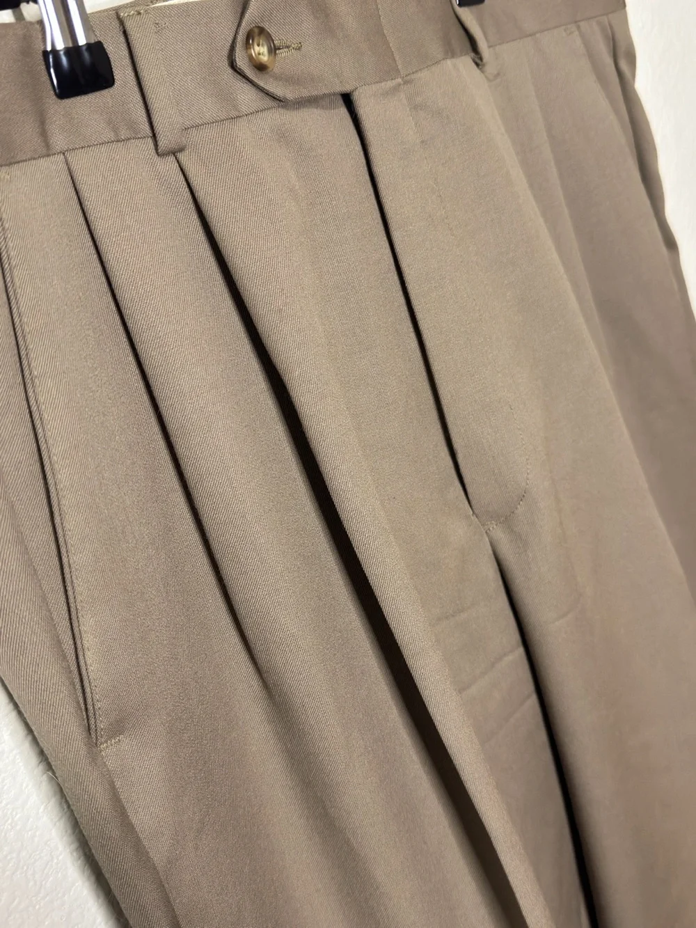 Alfani Mens Pleated Dress Pants Beige Size 34 100% Pure Wool  Cuffed Hem